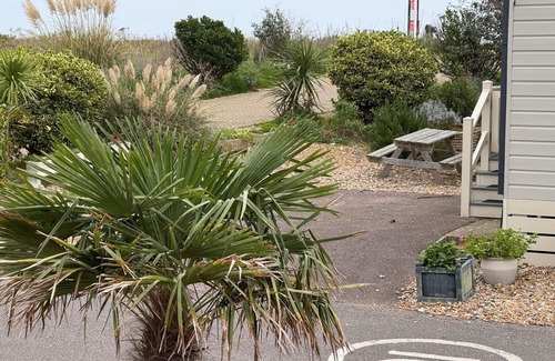 Pevensey Station Balnéaire | 11 Pebble Beach, Eastbourne Rd, Pevensey Bay,