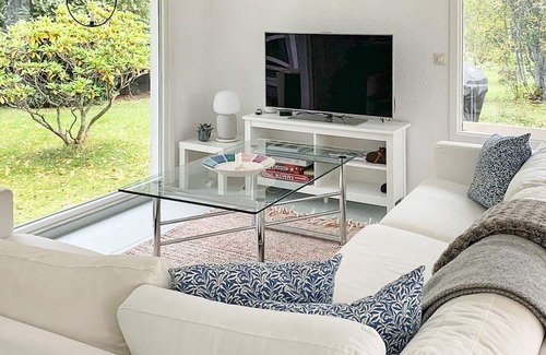 Finnholmen Maison | 11 person holiday home in BLIDÖ