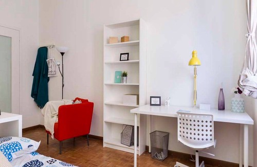 Cesano Boscone Station Balnéaire | 110 m² Chambre privée ∙ 1 chambre ∙ 1 personne