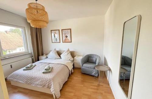 Bomlitz Appartement | 110qm- 4 Rooms - free private parking- free fast WIFI - Kitchen - near Wood- A Part Time Home