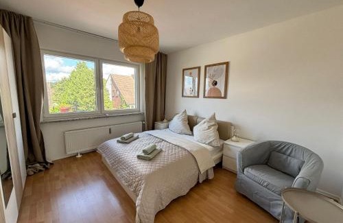 Bomlitz Appartement | 110qm- 4 Rooms - free private parking- free fast WIFI - Kitchen - near Wood- A Part Time Home