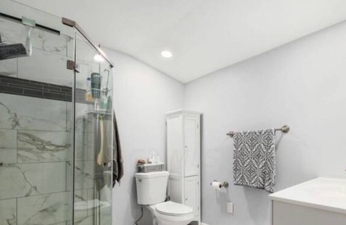 Livingston Park Maison | 113) Cozy home + fenced in yard!