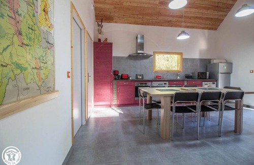 Valbeleix Maison | 113 m² Gîte ∙ 3 chambres ∙ 8 personnes