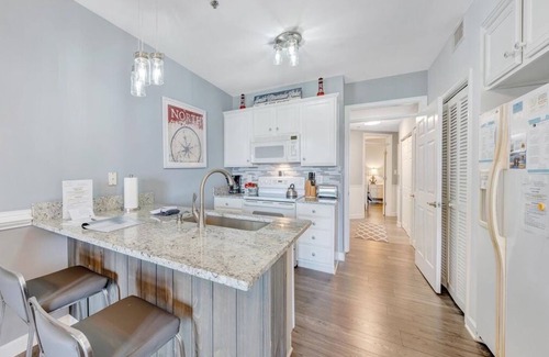 Huddleston Appartement | #113 Pointe - 1 Bedroom Lakefront Condo at Mariners SML