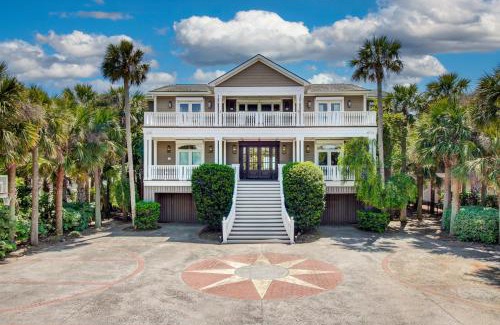 Isle of Palms Maison | 114 Ocean Boulevard by AvantStay Beachfront Putting Green Volleyball Court Infinity Pool