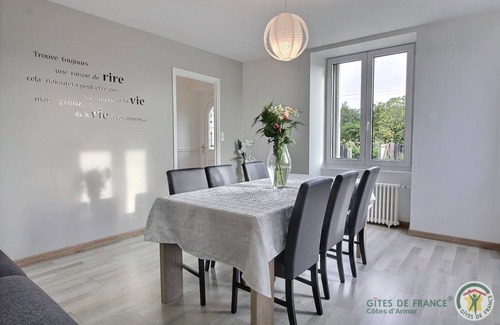 Ploufragan Maison | 115 m² Gîte ∙ 3 chambres ∙ 6 personnes