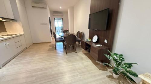 Tanjung Bungah Appartement | 118 Island Plaza Tg Tokong Gurney Straits Quay 1BR 1CP Wifi 4pax
