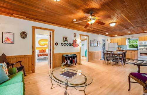 Fall City Maison | 118 - The Willow Tree Bungalow