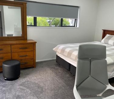 Blockhouse Bay Maison | 11A Addison street home stay