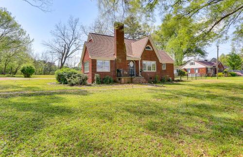 Mason Maison | 12 Mi to BlueOval City Tennessee Getaway!