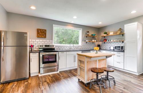Austin Maison | 12 Mi to Dtwn Austin Guest Cottage with Pool Access