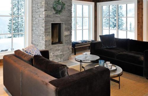 Skeikampen Maison | 12 person holiday home in Fåvang