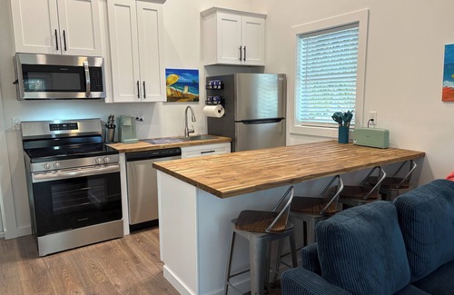 Mid Island Maison | 120 Falkirk Island Cottage - Freestanding home by the Beach!