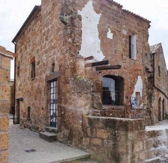 Civita di Bagnoregio Appartement | 120 m² Appartement ∙ 2 chambres ∙ 5 personnes