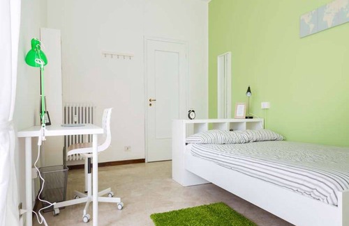 Cesano Boscone Station Balnéaire | 120 m² Chambre privée ∙ 1 chambre ∙ 1 personne