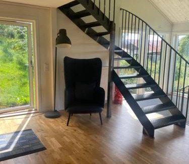 Huskvarna Lit Et Petit-Déjeuner | 120 m² Chambre d'hôtes ∙ 3 chambres ∙ 6 personnes