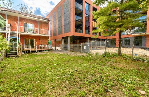 Pointe-Saint-Charles Appartement | 121 m² Appartement ∙ 2 chambres ∙ 12 personnes