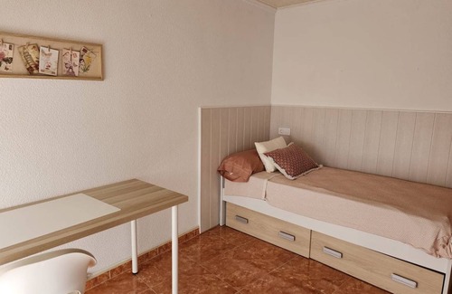 Elche Station Balnéaire | 125 m² Chambre privée ∙ 1 chambre ∙ 5 personnes