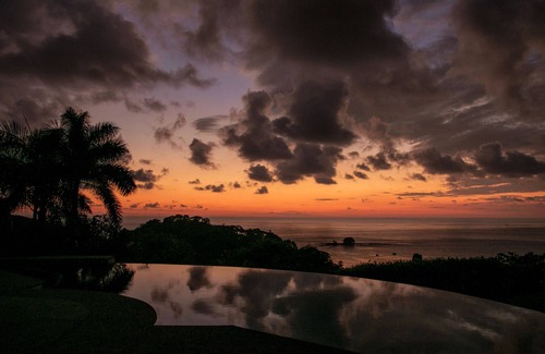 Dominicalito Villa | 97 REVUES CINQ ÉTOILES | SUNSETS 365 | PISCINE INFINITY BORD | EAU BLANCHE VUE MER