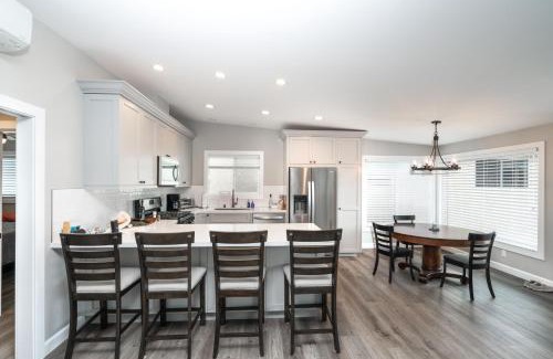 Balboa Island Maison | 129 Opal Ave B