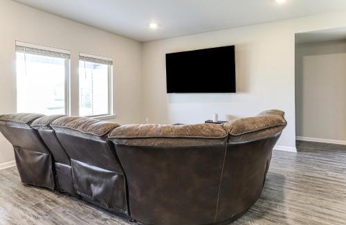 Zachary Maison | 13 Mi to Baton Rouge Family-Friendly Home