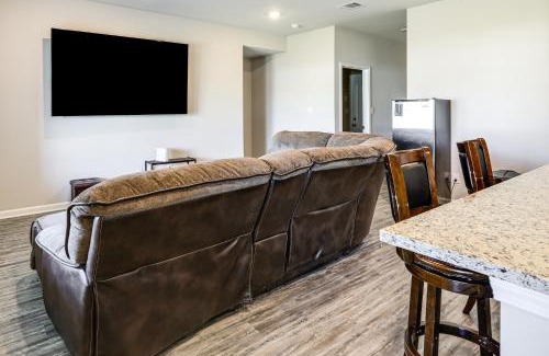 Zachary Maison | 13 Mi to Baton Rouge Family-Friendly Home