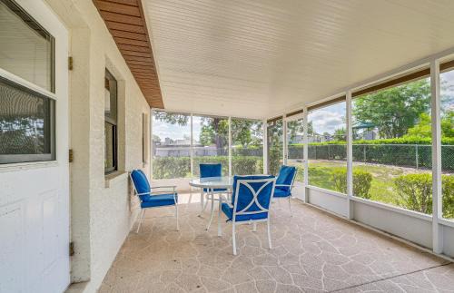 Spring Hill Maison | 13 Mi to Hudson Beach Spring Hill Home with Lanai