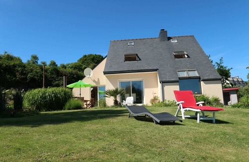 Tredrez-Locquemeau Autre | 130 m² Logement ∙ 4 chambres ∙ 8 personnes