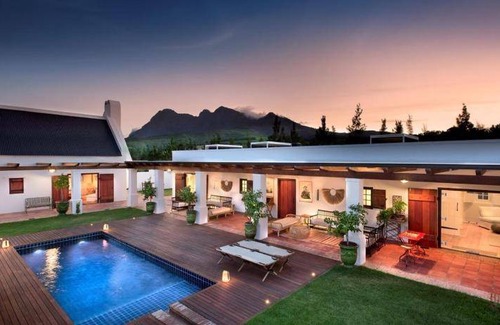 Cape Winelands Maison | 130 m² Longère ∙ 5 chambres ∙ 10 personnes