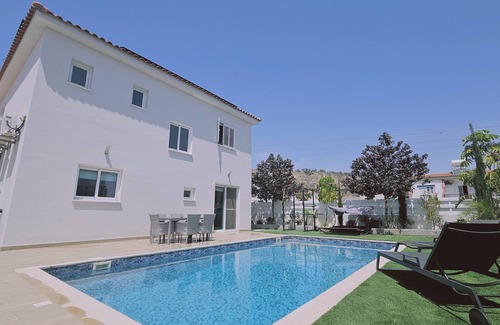 Oroklini Villa | 131 VOR - STAY M & L Villa