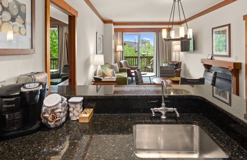 Stowe Area Copropriété | #1310A | 2bdrm | Let It Snow | 3rd Floor Mountain and Spruce Peak Views