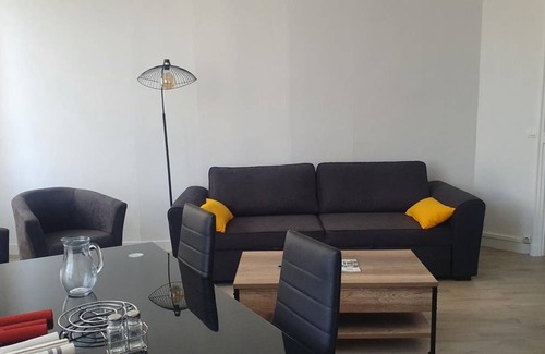 Meaux Maison | 132 m² Gîte ∙ 4 chambres ∙ 6 personnes