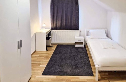 Penzing Station Balnéaire | 135 m² Chambre privée ∙ 1 chambre ∙ 1 personne
