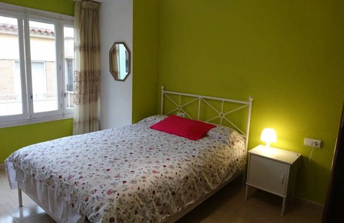 Alicante Station Balnéaire | 135 m² Chambre privée ∙ 1 chambre ∙ 3 personnes