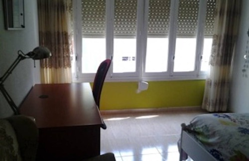 Alicante Station Balnéaire | 135 m² Chambre privée ∙ 1 chambre ∙ 3 personnes