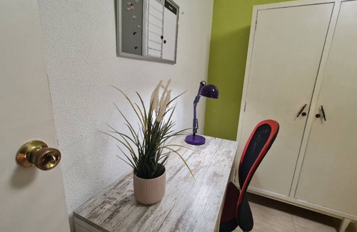 Alicante Station Balnéaire | 135 m² Chambre privée ∙ 1 chambre ∙ 1 personne