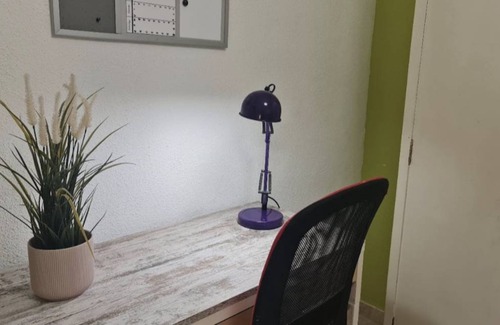 Alicante Station Balnéaire | 135 m² Chambre privée ∙ 1 chambre ∙ 1 personne