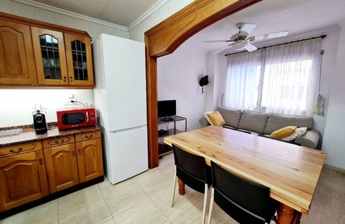 Alicante Station Balnéaire | 135 m² Chambre privée ∙ 1 chambre ∙ 1 personne