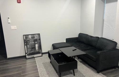 Newtonville Appartement | 1368 Central Ave APT#1