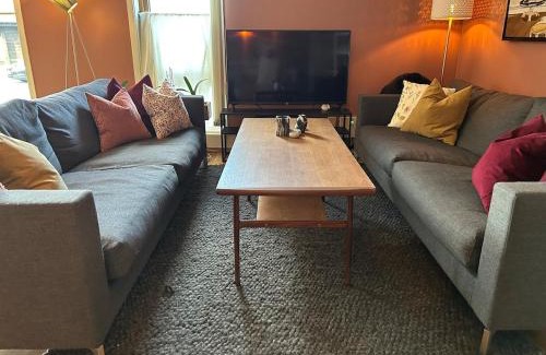 Kongsberg Appartement | 139m2, 5 bedrooms, 2 baths, with sauna, ski in out