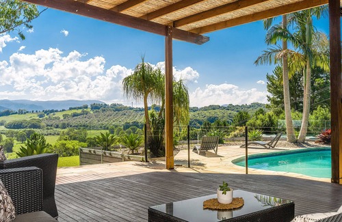 Myocum Maison | 13km's to Byron Bay town: Perfect family retreat with pool, sauna & sunset views