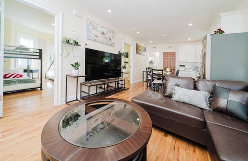Milton Appartement | 14-1 3BR Milton - Cozy Stay near Quincy Center