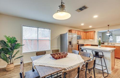 North San Antonio - SAT Maison | 14 Mi to Dtwn San Antonio Home with Pool and Yard