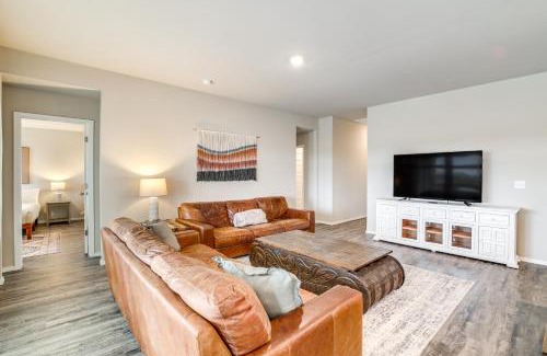 Broken Arrow Maison | 14 Mi to Tulsa Home with Patio in Broken Arrow