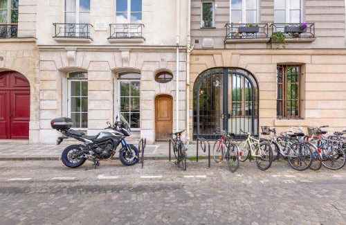 4th Arrondissement Appartement | 140 m² Appartement ∙ 3 chambres ∙ 6 personnes