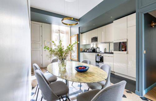 4th Arrondissement Appartement | 140 m² Appartement ∙ 3 chambres ∙ 6 personnes