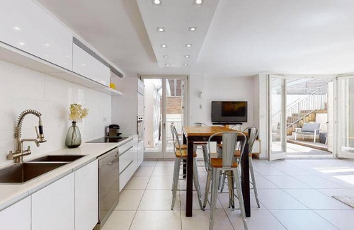 Neve Tzedek Appartement | 140 m² Appartement ∙ 3 chambres ∙ 6 personnes