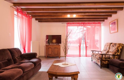 Epinouze Maison | 140 m² Gîte ∙ 4 chambres ∙ 8 personnes