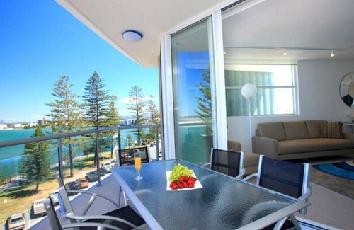 Caloundra Station Balnéaire | 140 m² Résidence de vacances ∙ 3 chambres ∙ 127 personnes