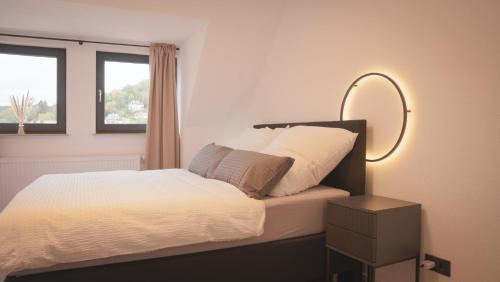 Schwaebisch Gmuend Appartement | 140qm Luxuriöses Penthouse mitten in Schwäbisch Gmünd, 70qm Dachterrasse & Top-Lage, mit WHIRPOOL, Jetzt buchen!